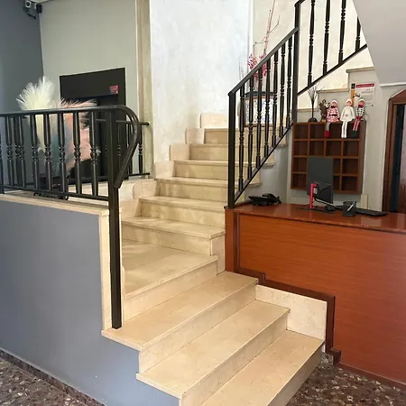 فندق Jendri ألمازورا