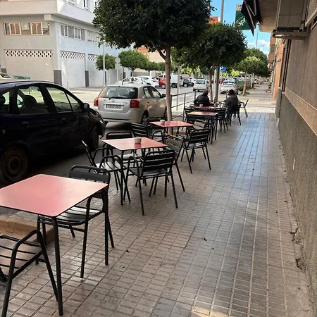 Jendri מלון אלמזורה